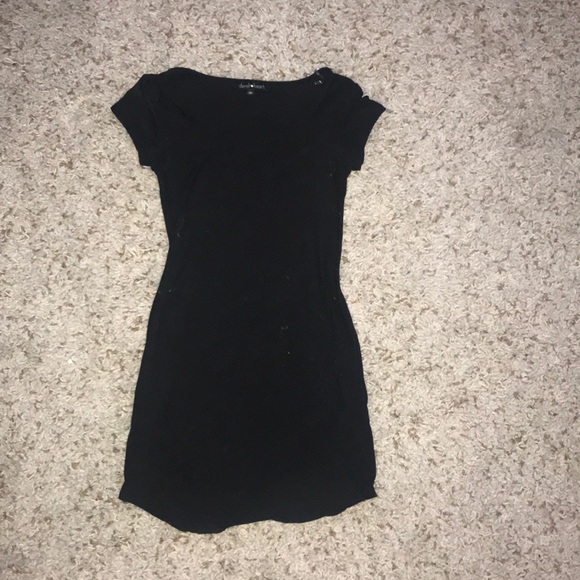 plain black t shirt dress